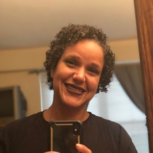 Meet your Posher, Laritza